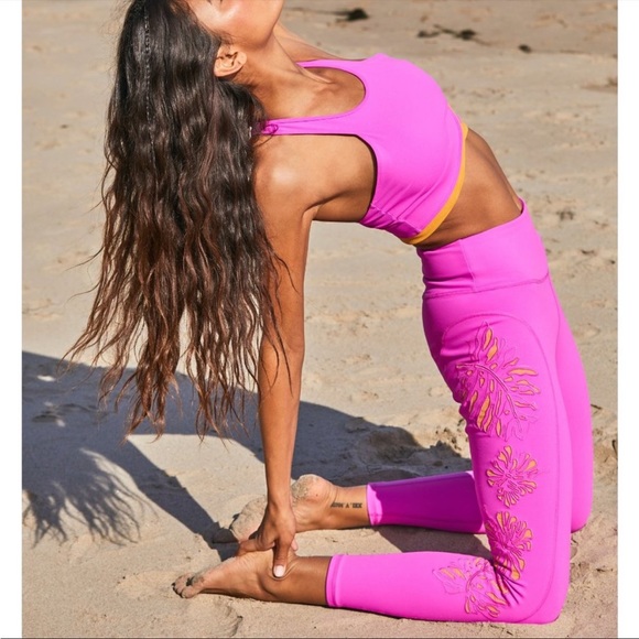 FREE PEOPLE MOVEMENT Palm Springs Bra In Living Magenta. - Picture 2 of 11